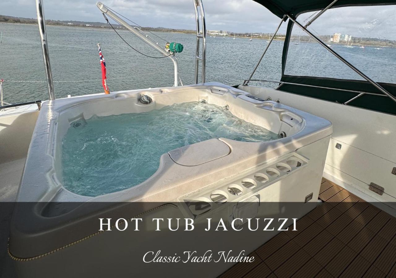Classic Yacht Nadine In Poole Harbour, Dorset, With A Hot Tub Jacuzzi מראה חיצוני תמונה