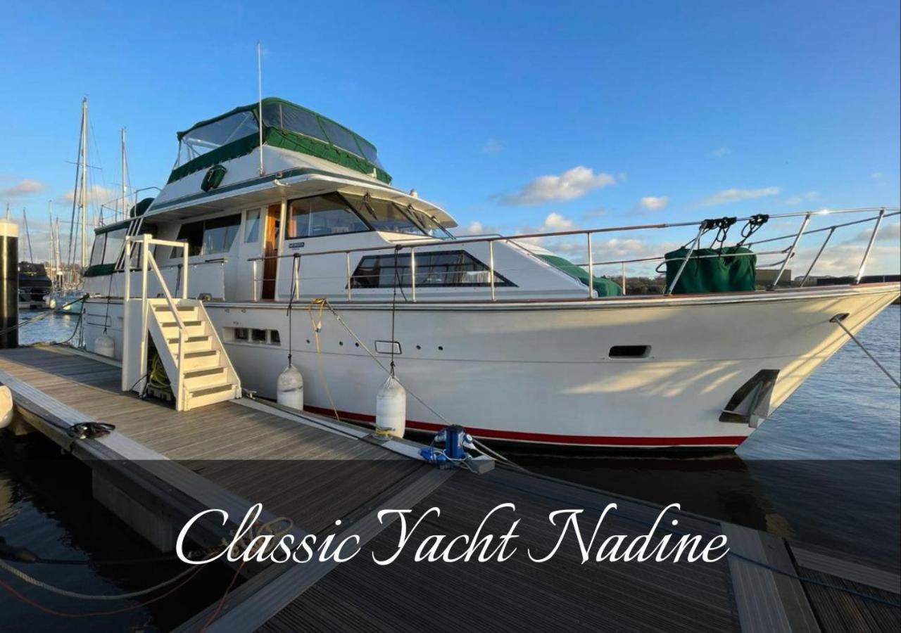Classic Yacht Nadine In Poole Harbour, Dorset, With A Hot Tub Jacuzzi מראה חיצוני תמונה