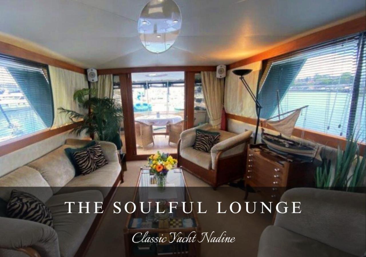 Classic Yacht Nadine In Poole Harbour, Dorset, With A Hot Tub Jacuzzi מראה חיצוני תמונה